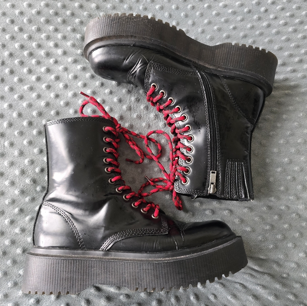 Jeffrey Campbell Black Platform Combat Boots With Red Laces Sz 8.5